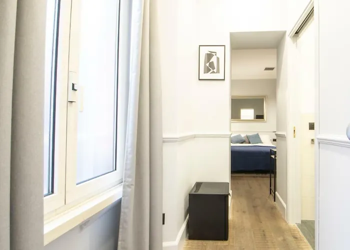 Holidays Navona 4*